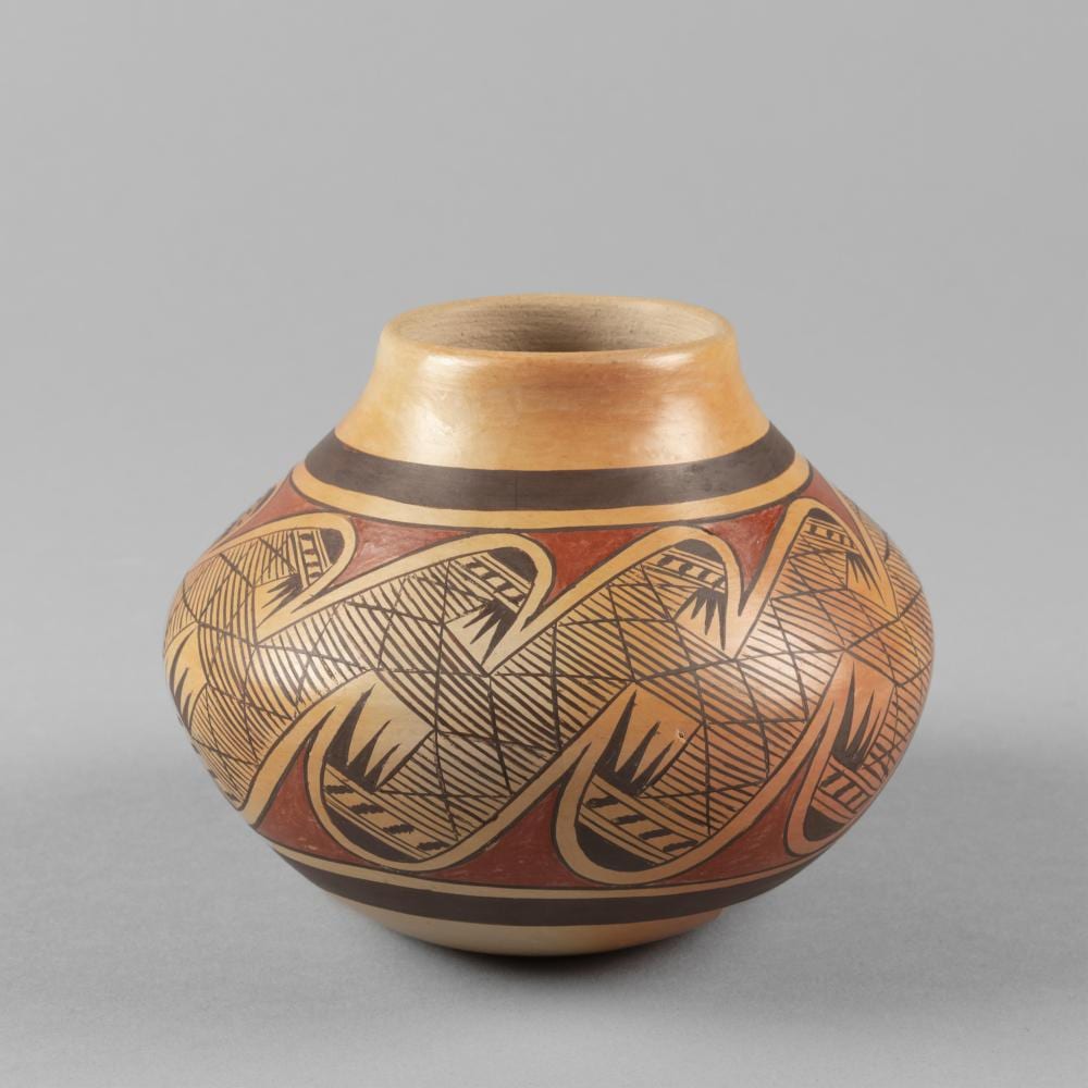 Fannie Nampeyo comparable auction result: fannie nampeyo polychrome jar with migration pattern ca 1976