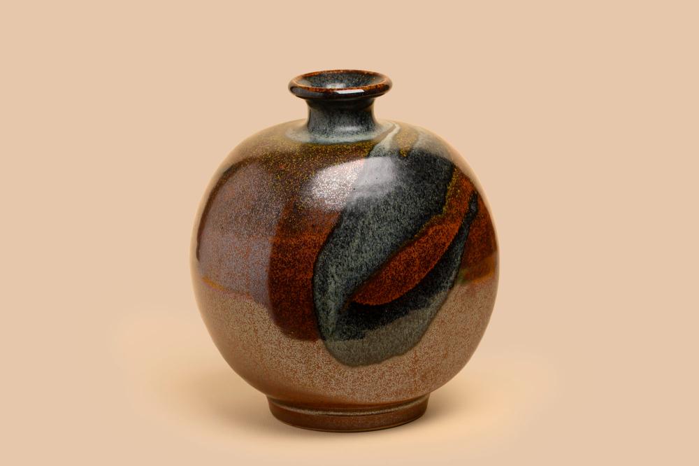 Horst Kerstan comparable auction result: horst kerstan 1941 2005 jarra bojuda em cer mica vidrada alt aprox 24 cm