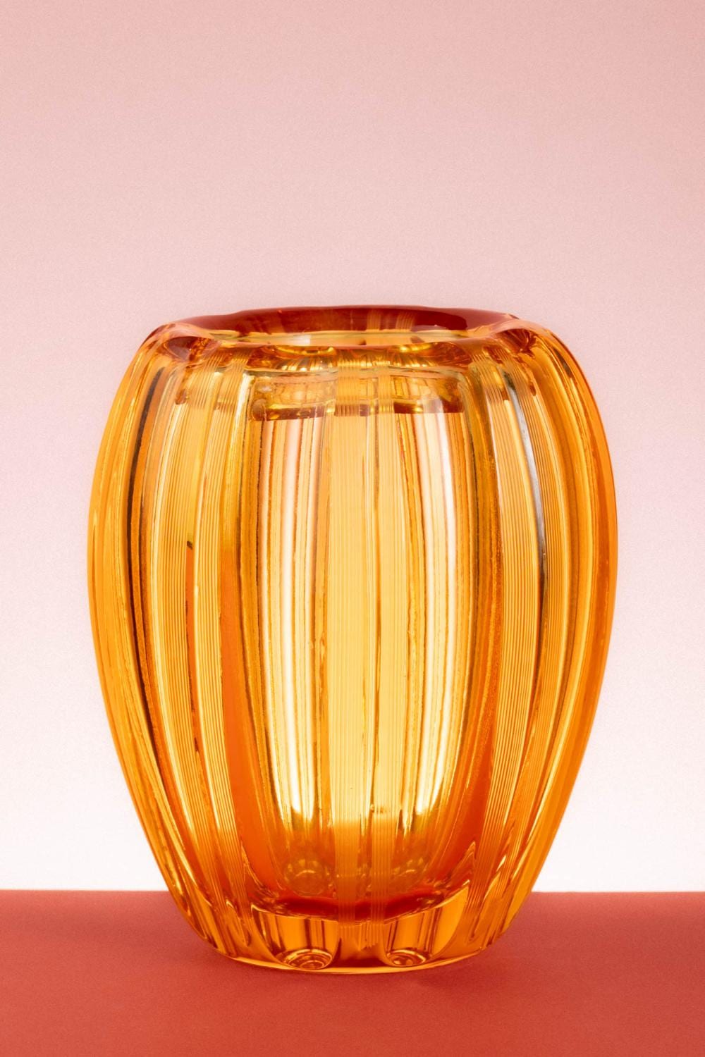 Walter Dexel comparable auction result: walter dexel 1890 1973 jarra em cristal e vidro em tons de mbar alt aprox 14 5 cm