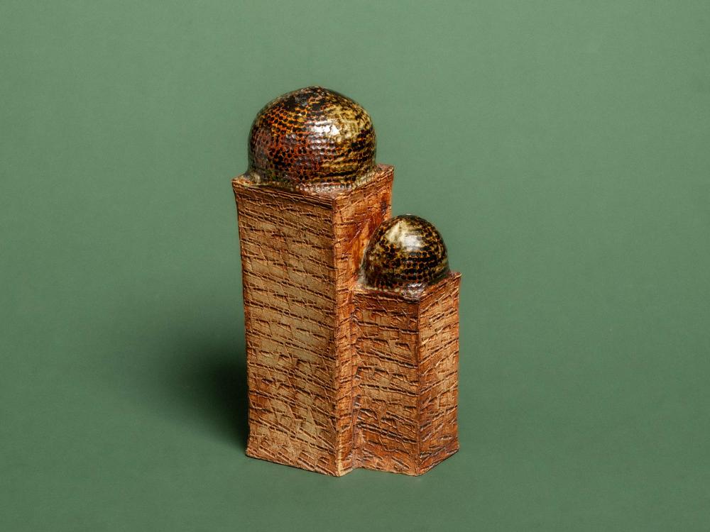Johnny Rolf comparable auction result: johnny rolf 1936 escultura em cer mica parcialmente vidrada e relevada