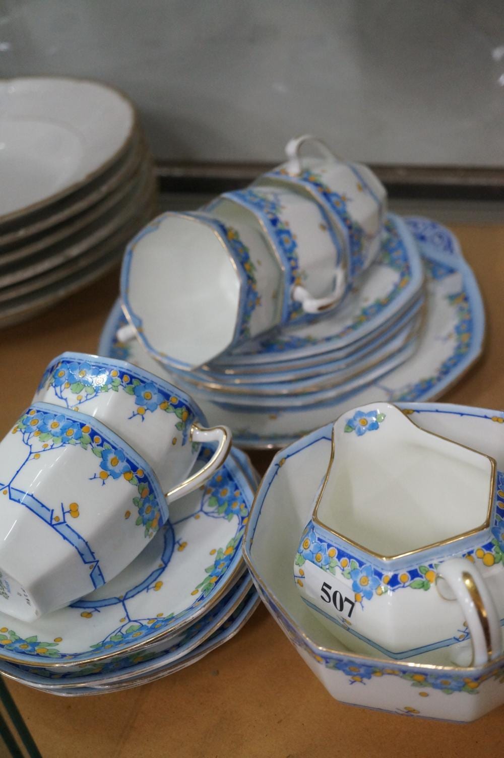 Rut Verburgh comparable auction result: r doulton 1930 s tea service arvon 1 cup saucer missing
