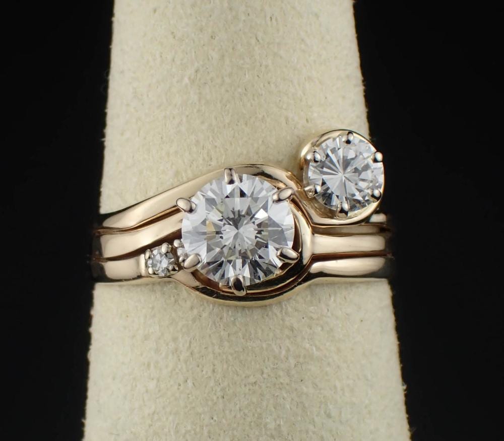 ESTATE DIAMOND & 14K GOLD RING WITH TWO APPRAISALS sold by O'Gallerie, lot 125 — auction record photograph