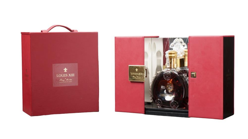Botella de cognac Louis XIII, de la casa Remy Martin Cristal Baccarat Decantador # IX-7710 Año 2019 comparable sale