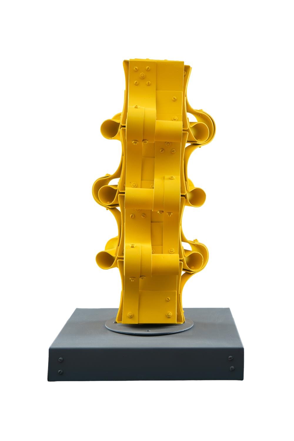 Edgar Negret (1920-2012) Maiz, 1996 Aluminio pintado Medidas: 30 x 30 x 50 cm comparable sale