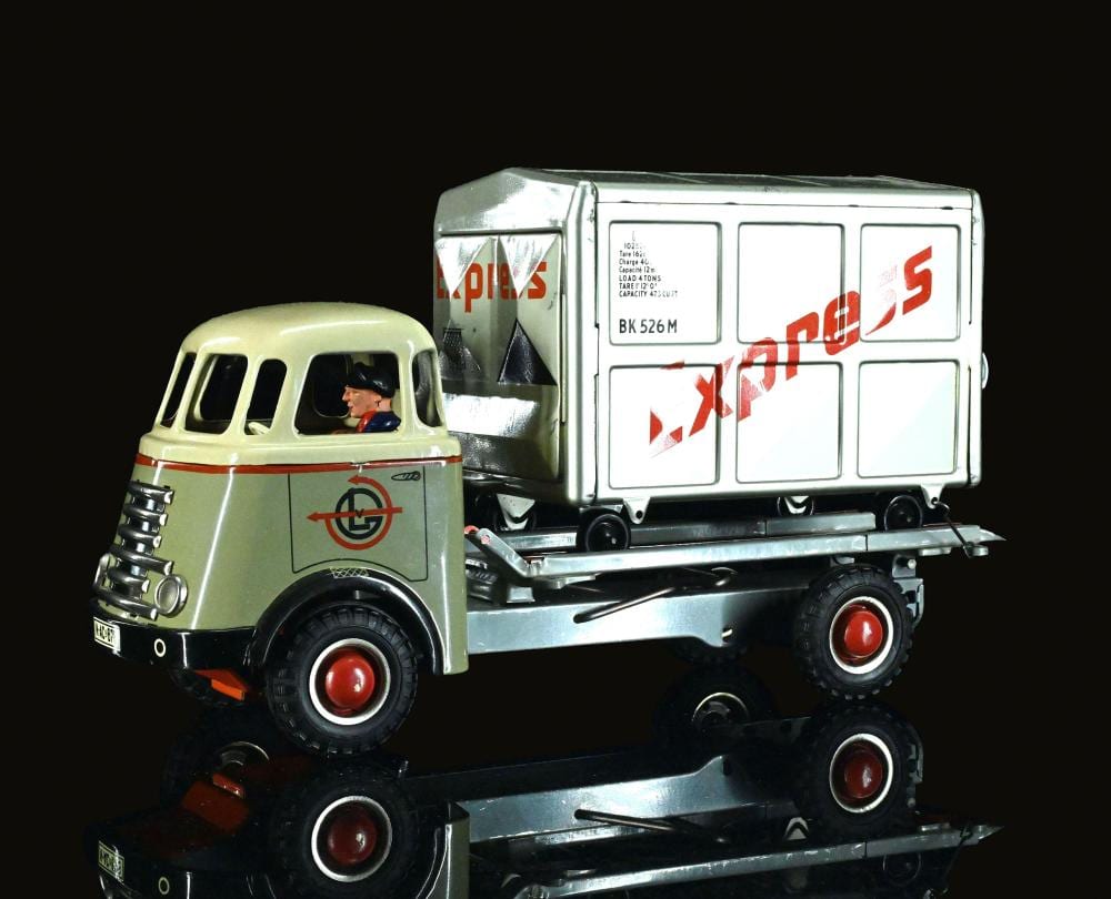 Arnold (1886) Hoffmann comparable auction result: arnold daf lkw express