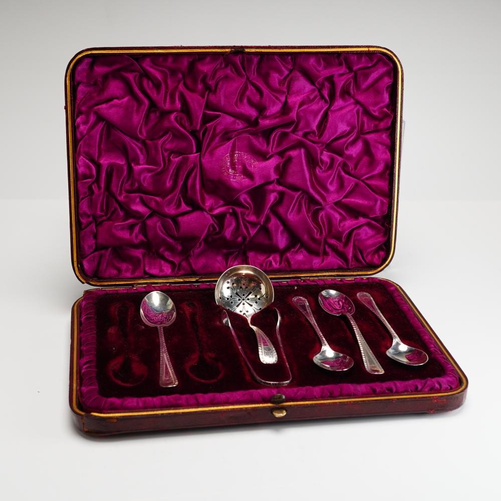 Henry Wilkinson comparable auction result: henry wilkinson co 6 sterling silver utensils with case