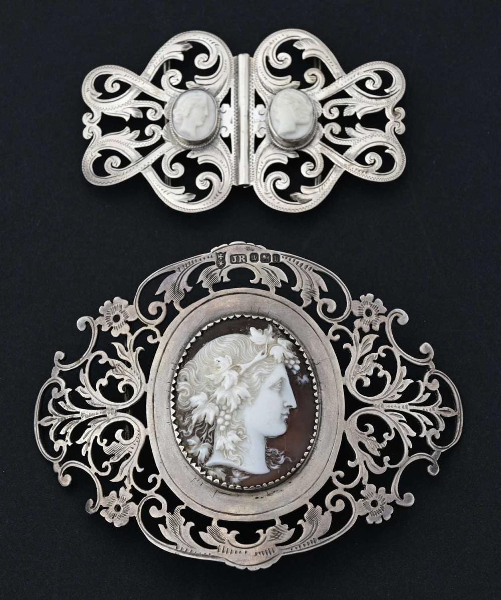 Josep Viladomat Massanas comparable auction result: a late victorian silver buckle by josep