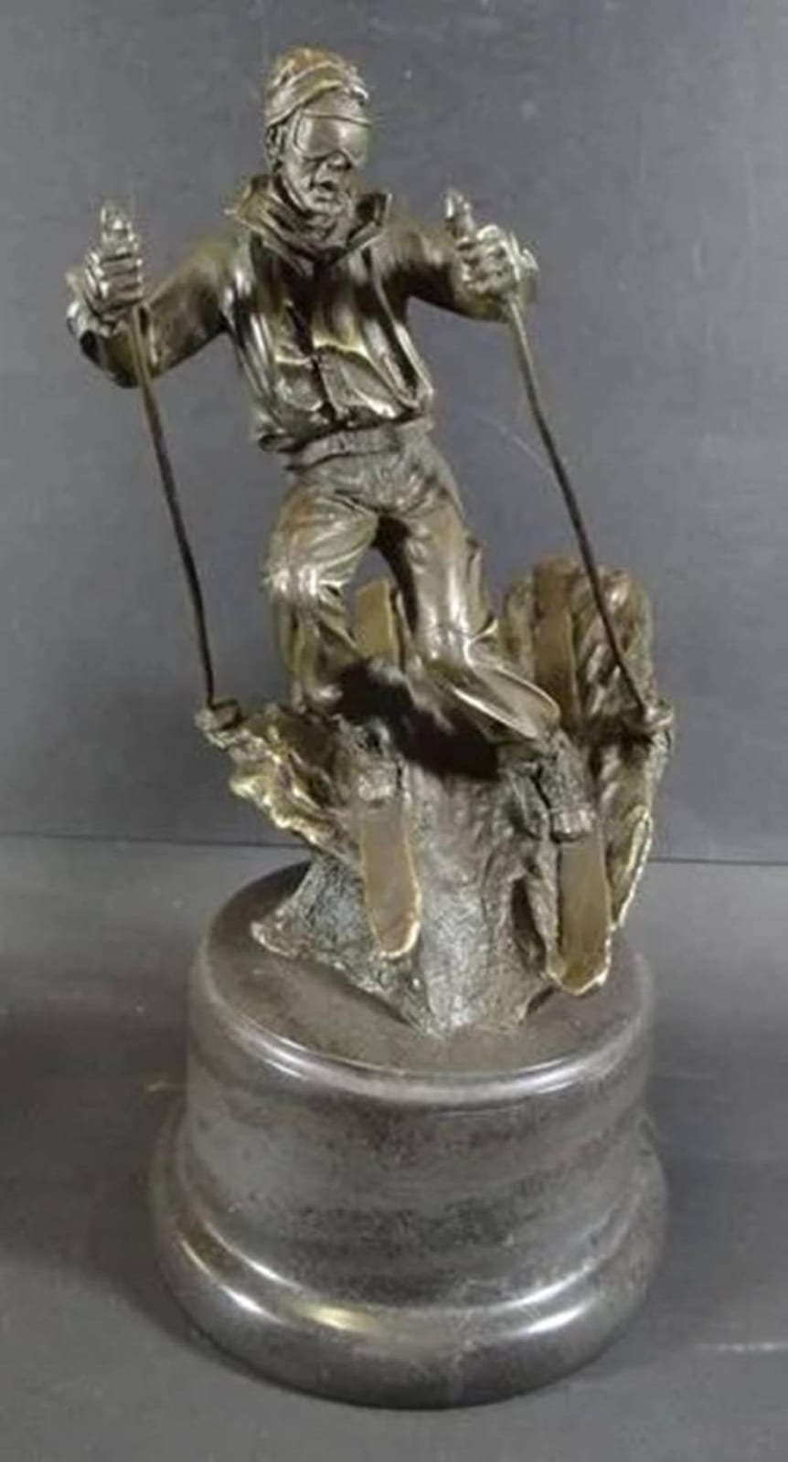 Nicolas de (1892) Grandmaison comparable auction result: nick xx skifahrer bronze auf steinsockel h 27 cm 3 7 kg wohl nachguss