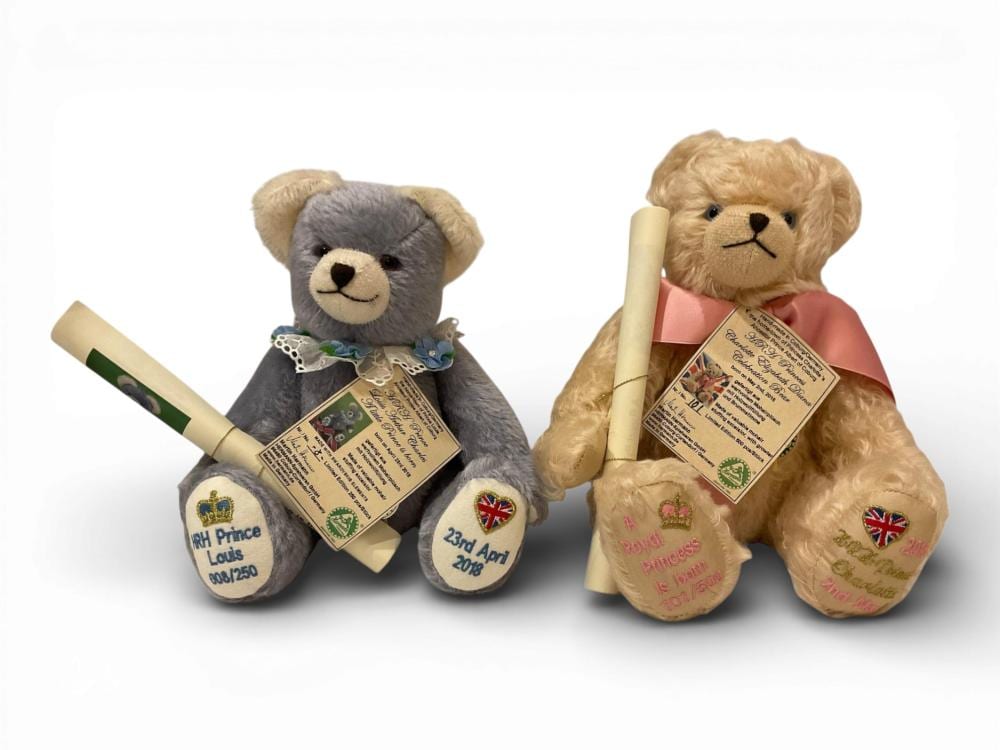 Hermann Corrodi comparable auction result: 2 royal family louis charlotte birthday bears by hermann