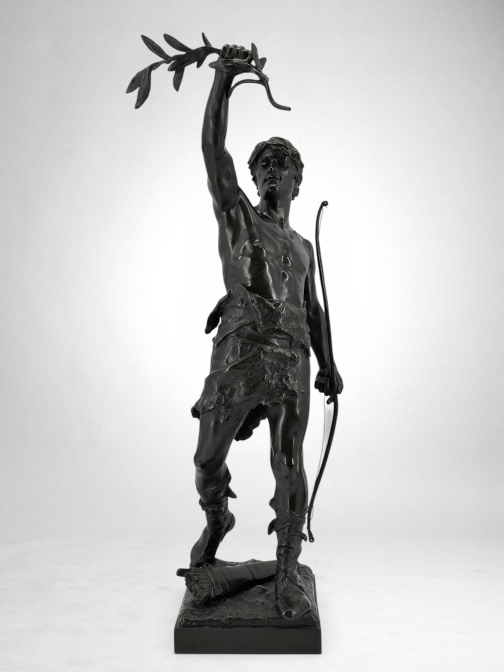 Eugène Marioton comparable auction result: eug ne marioton 1854 1933 vainqueur important bronze patine fonc e sign et cachet du fonceur siot decauville ht 95 cm