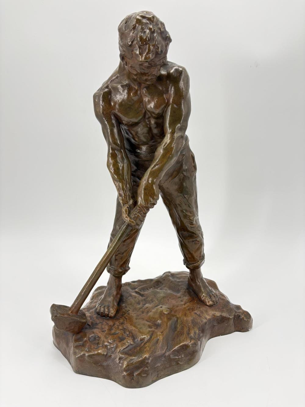 Victor Demanet comparable auction result: victor demanet 1895 1964 le marteleur sculpture en bronze patine brune ht 42 cm