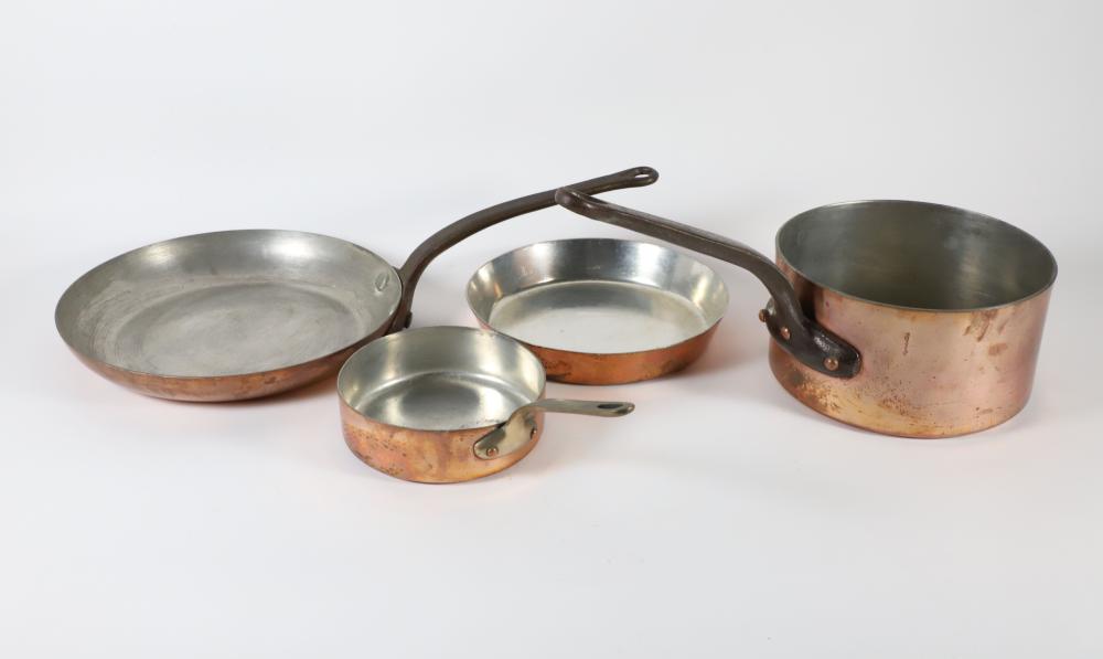 Four Antique Copper Skillets sold by Rafael Osona Auctions, lot 492 — auction record photograph