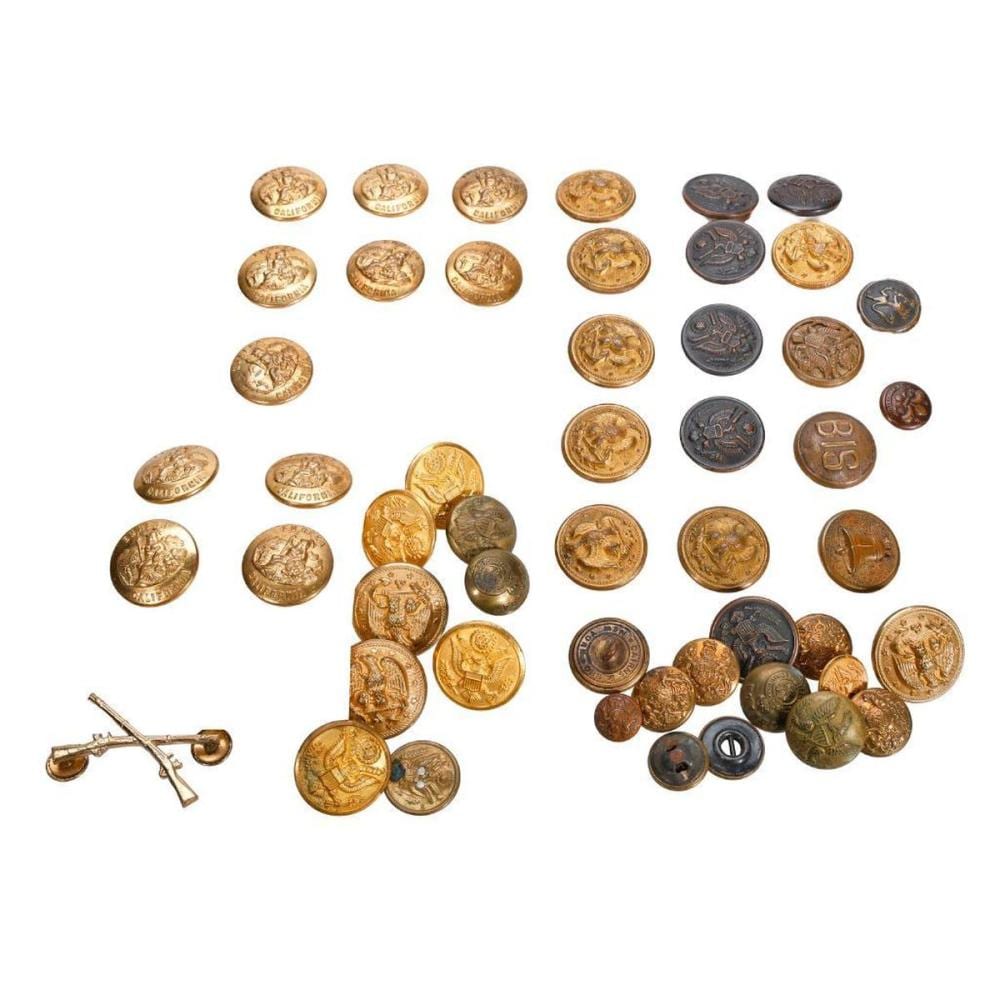 Collection of Civil War and Other Military Buttons sold by Turner Auctions + Appraisals, lot 221 — auction record photograph