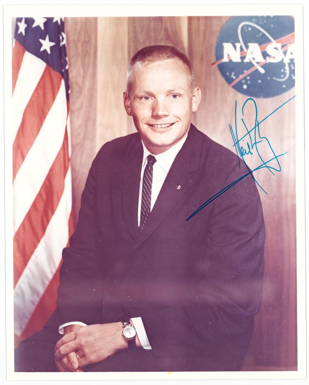 Neil Armstrong comparable auction result: neil armstrong signed photograph bas loa