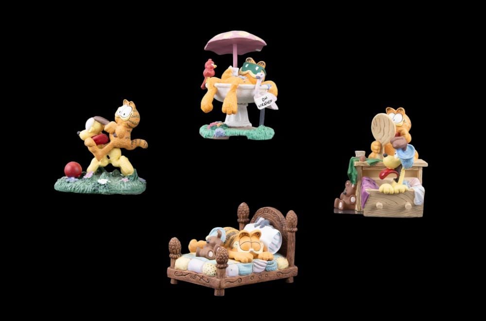 Jim Davis comparable auction result: 6 danbury mint garfield figurines by jim davis