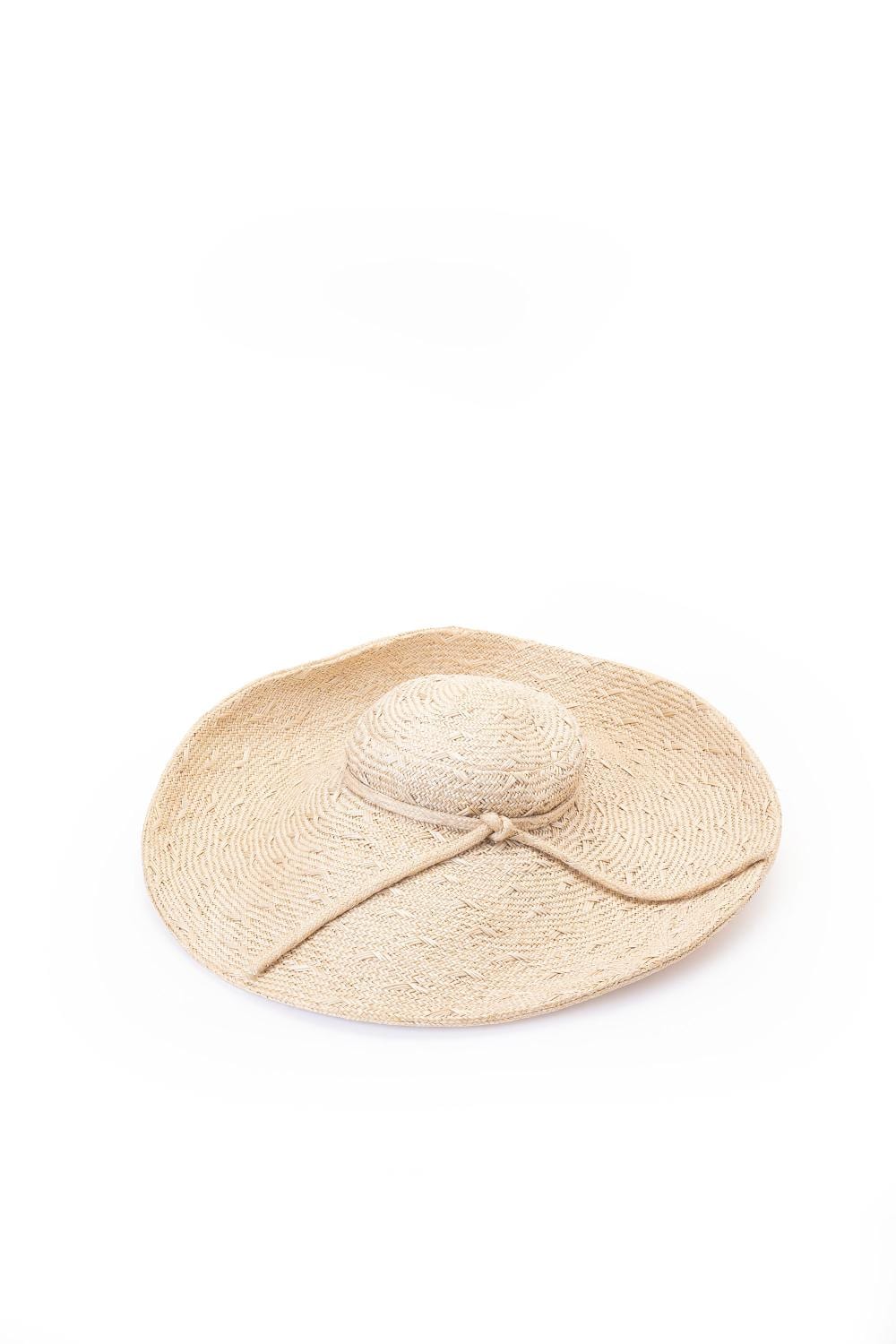jeanne lanvin capeline en paille · Gros-Delettrez · 2026-04-16 Jeanne Lanvin comparable auction result: jeanne lanvin capeline en paille