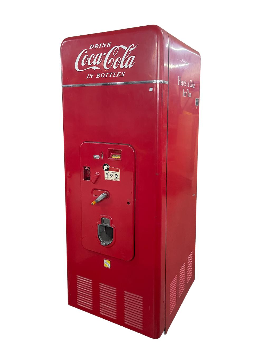 SCARCE VENDORLATOR VMC-340 OVERSIZED COCA-COLA VENDING MACHINE. sold by Amelia Jeffers, lot 1030 — auction record photograph