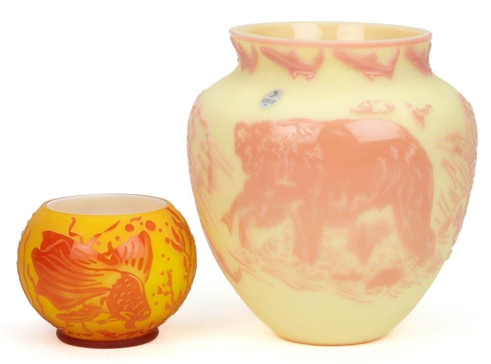 kelsey murphy fenton salmon run sand carved cameo art glass vase · Jeffrey S. Evans & Associates · 2026-04-22 Kelsey Murphy comparable auction result: kelsey murphy fenton salmon run sand carved cameo art glass vase