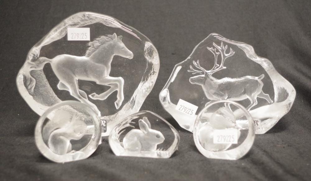 Mats Jonasson comparable auction result: two large three small mats jonasson paperweights
