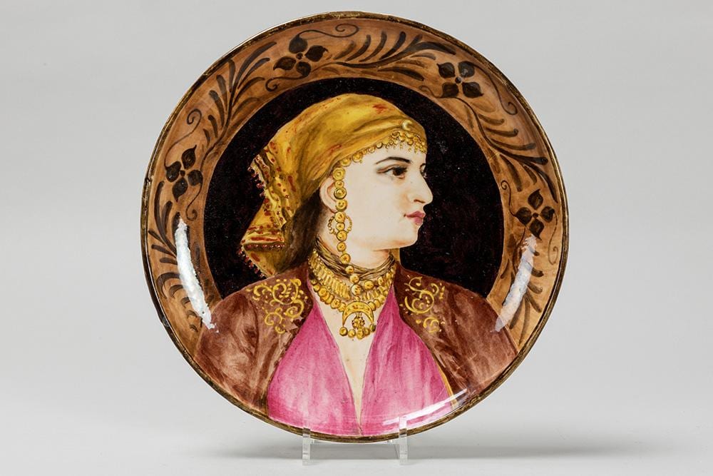 Lucien Lévy-Dhurmer comparable auction result: lucien l vy dhurmer monogrammed dish with a polychrome painting of an oriental lady with jewelry