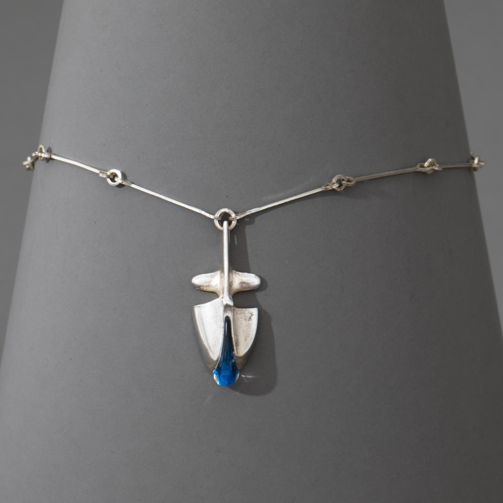 Björn Weckström comparable auction result: bj rn weckstr m necklace iguana 1975