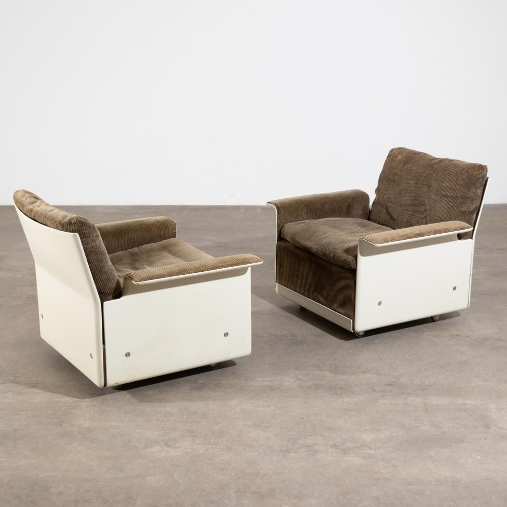 Dieter Rams comparable auction result: dieter rams 2 armchairs model rz 62 620 from the langer eugen building