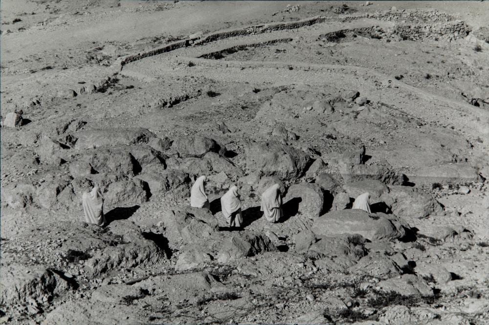 Mario Dondero comparable auction result: mario dondero 1928 2015 deserto del sahara donne mozabite 1970s