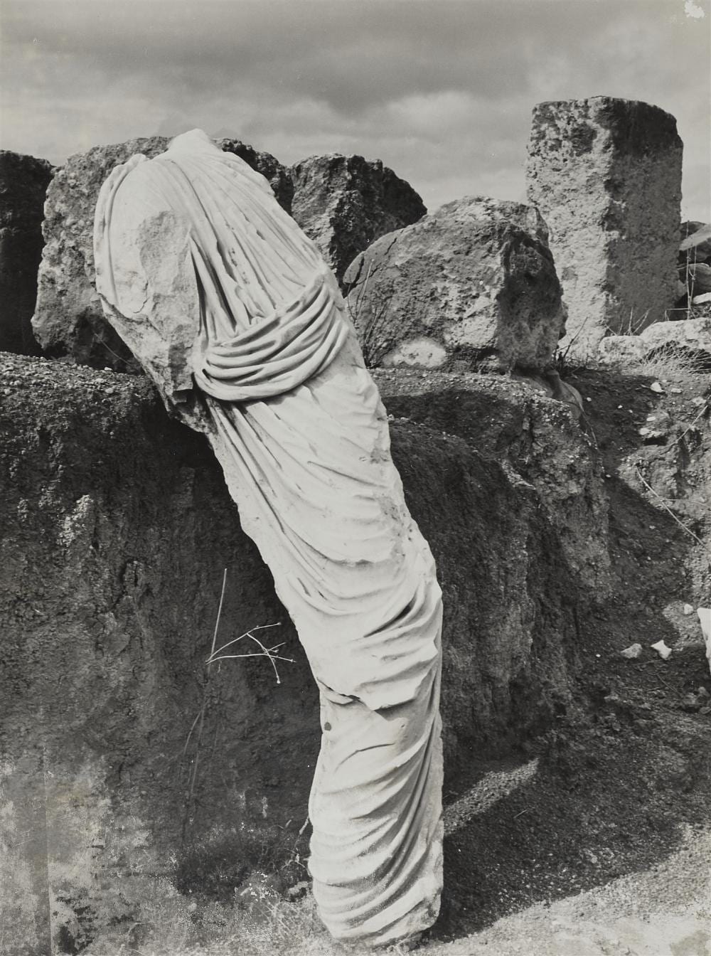 Herbert List comparable auction result: herbert list gewandtorso altkorinth 1937