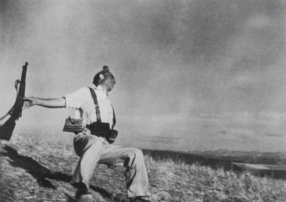 Robert Capa comparable auction result: robert capa the falling soldier 1936