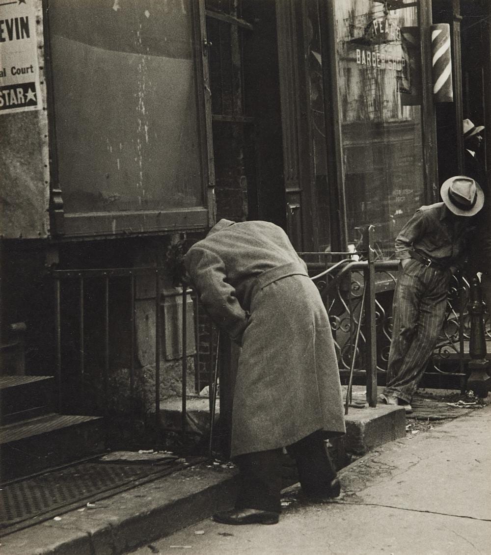 Helen Levitt comparable auction result: helen levitt new york 1936