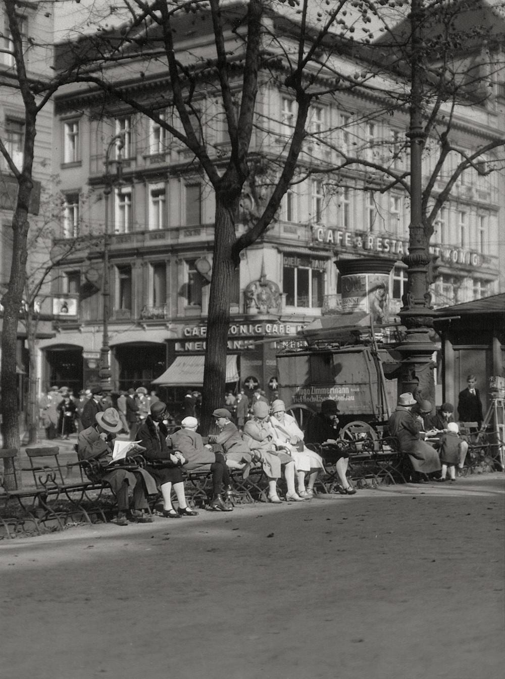 Alfred Steinacker comparable auction result: stone sasha and cami berlin unter den linden
