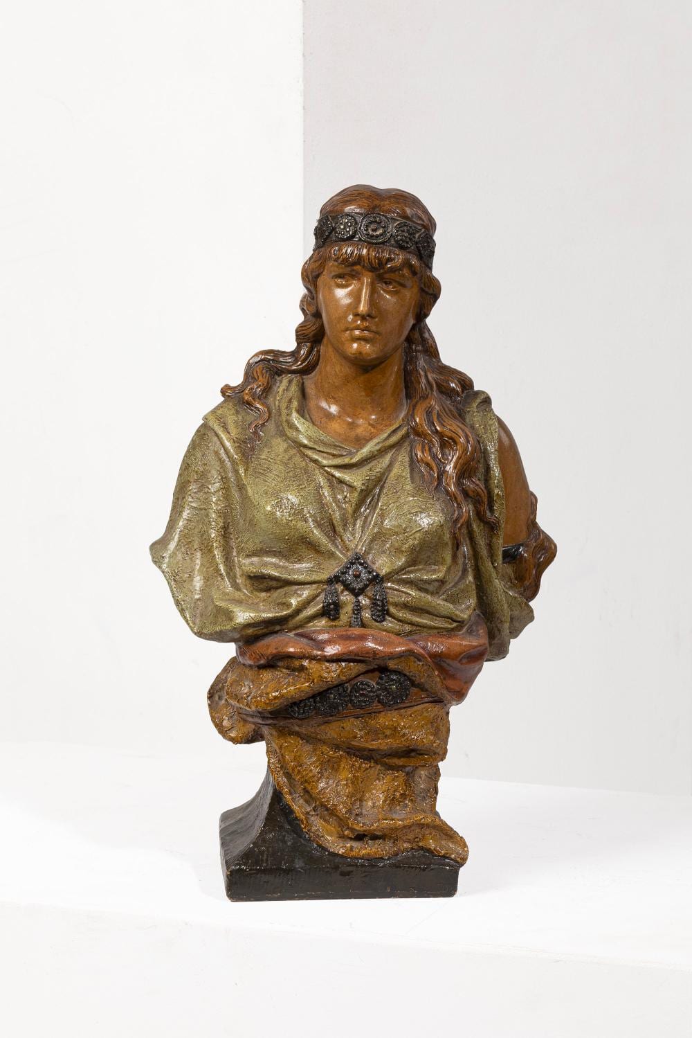 Friedrich Goldscheider comparable auction result: friedrich goldscheider 1845 1897 sculpture en terre cuite polychrome figurant un buste