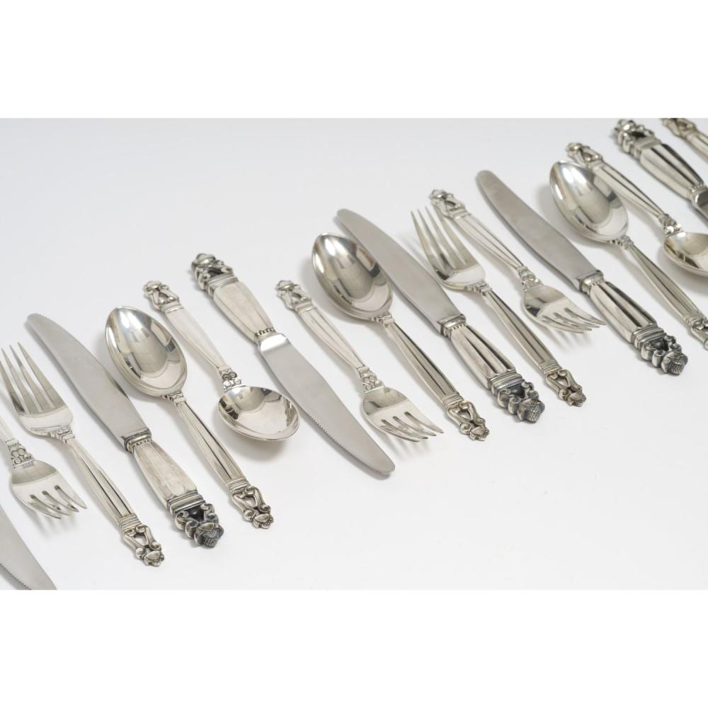 Johan Rohde comparable auction result: johan rohde pour georg jensen