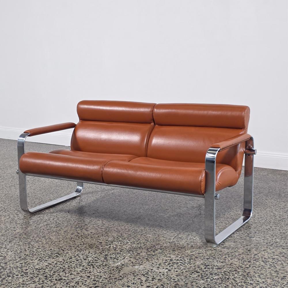 Eero Aarnio comparable auction result: eero aarnio for framac 2 seater leather settee