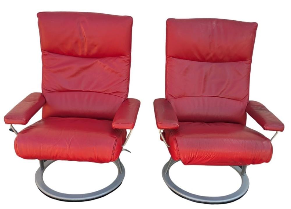 Percival Lafer comparable auction result: percival lafer born 1936 brazilian 2 red jessye ergonomic recliner chairs