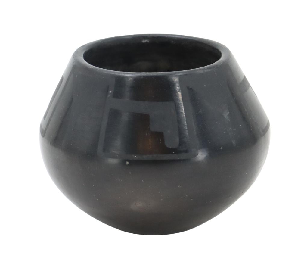 maria 1887 1980 and julian martinez 1879 1943 pueblo blackware pottery jar · Sarasota Estate Auction · 2026-06-14 Maria Martins Pereira e Sousa comparable auction result: maria 1887 1980 and julian martinez 1879 1943 pueblo blackware pottery jar