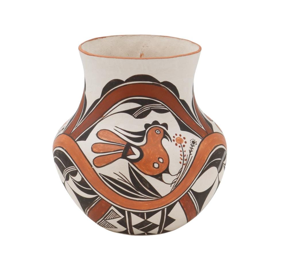 Juana Leno comparable auction result: juana leno 1917 2020 pueblo acoma sky city pottery roadrunner jar