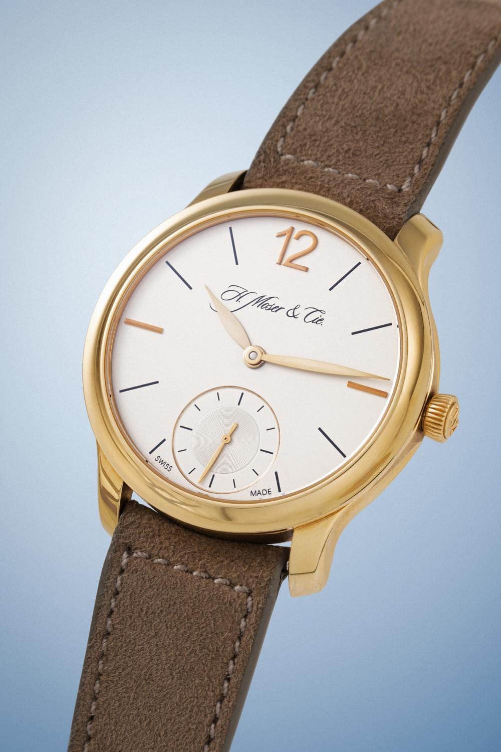 H. Moser comparable auction result: h moser cie mayu ref 321 503 in 18k yellow gold
