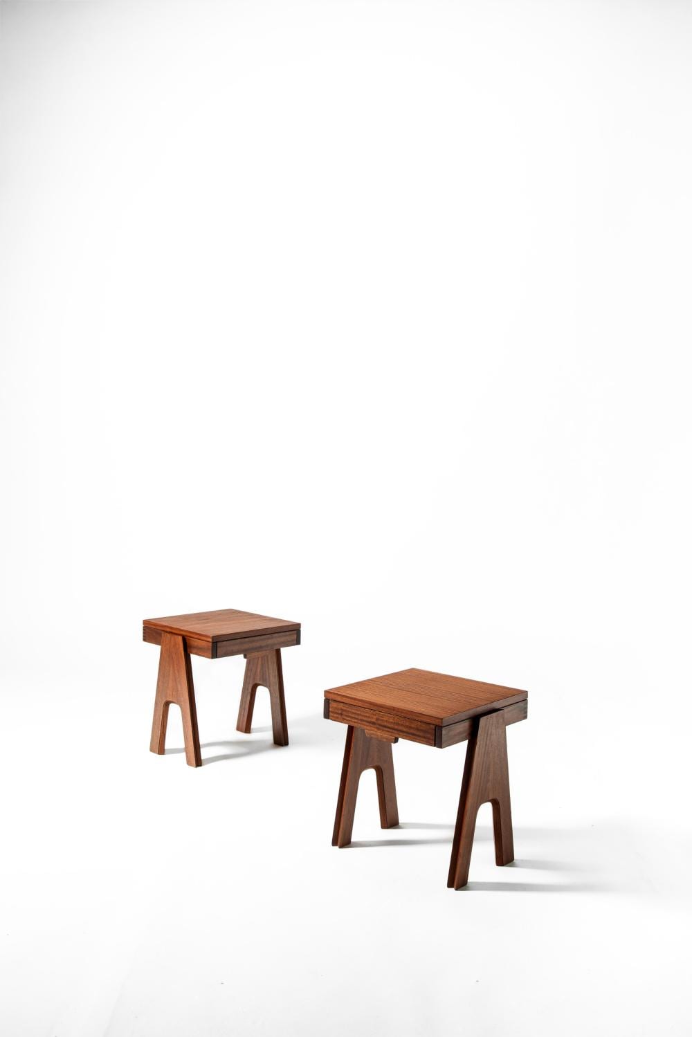 Angelo Mangiarotti comparable auction result: angelo mangiarotti bruno morassutti pair of nightstands or side tables from the cavalletto series 1953