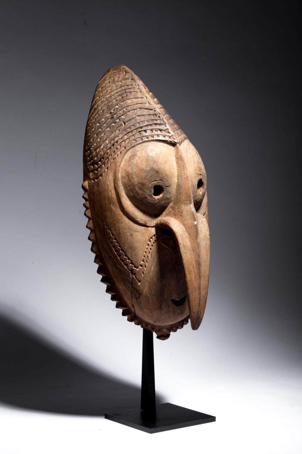 Eugène Louis Le Mouel comparable auction result: masque fleuve sepik papouasie nouvelle guin e