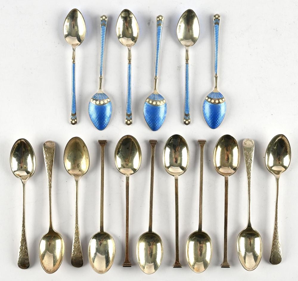 Alexis Arapoff comparable auction result: set of six guilloche enameled coffee spoon by ale