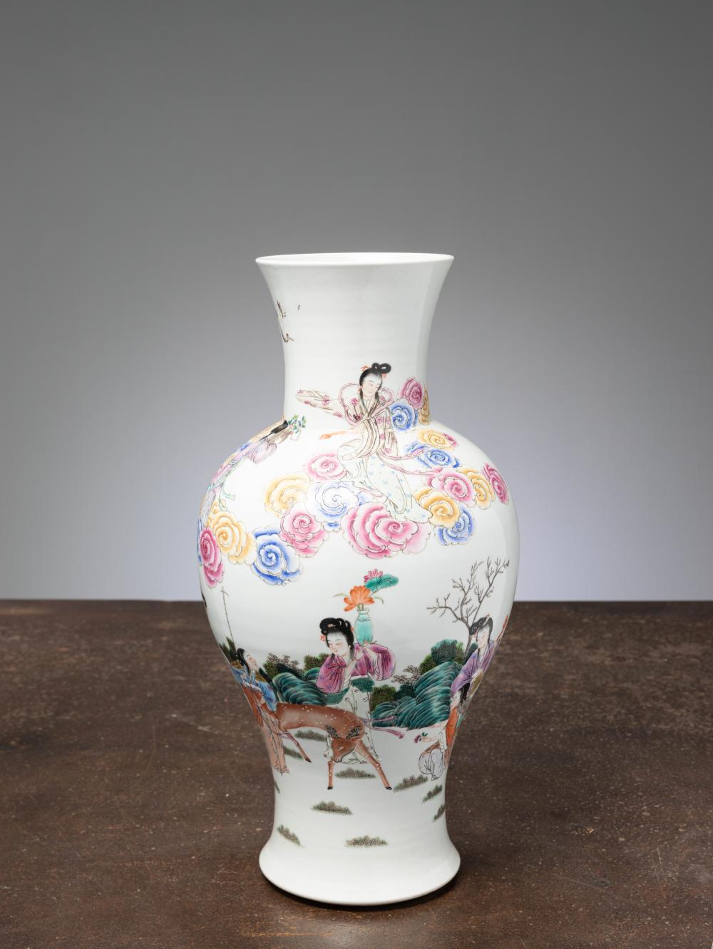 (R) A FINE BALUSTER VASE ;FAMILLE ROSE , CHINA, GUANGXU PERIOD, 19TH CENTURY sold by Hardt Auctions GmbH, lot 97 — auction record photograph
