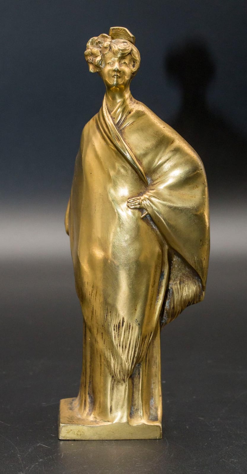 Léo Laporte-Blairsy comparable auction result: l o laporte blairsy 1865 1923 jugendstil bronzefigur geisha an art nouveau bronze figure of a geisha frankreich anfang 20 jh