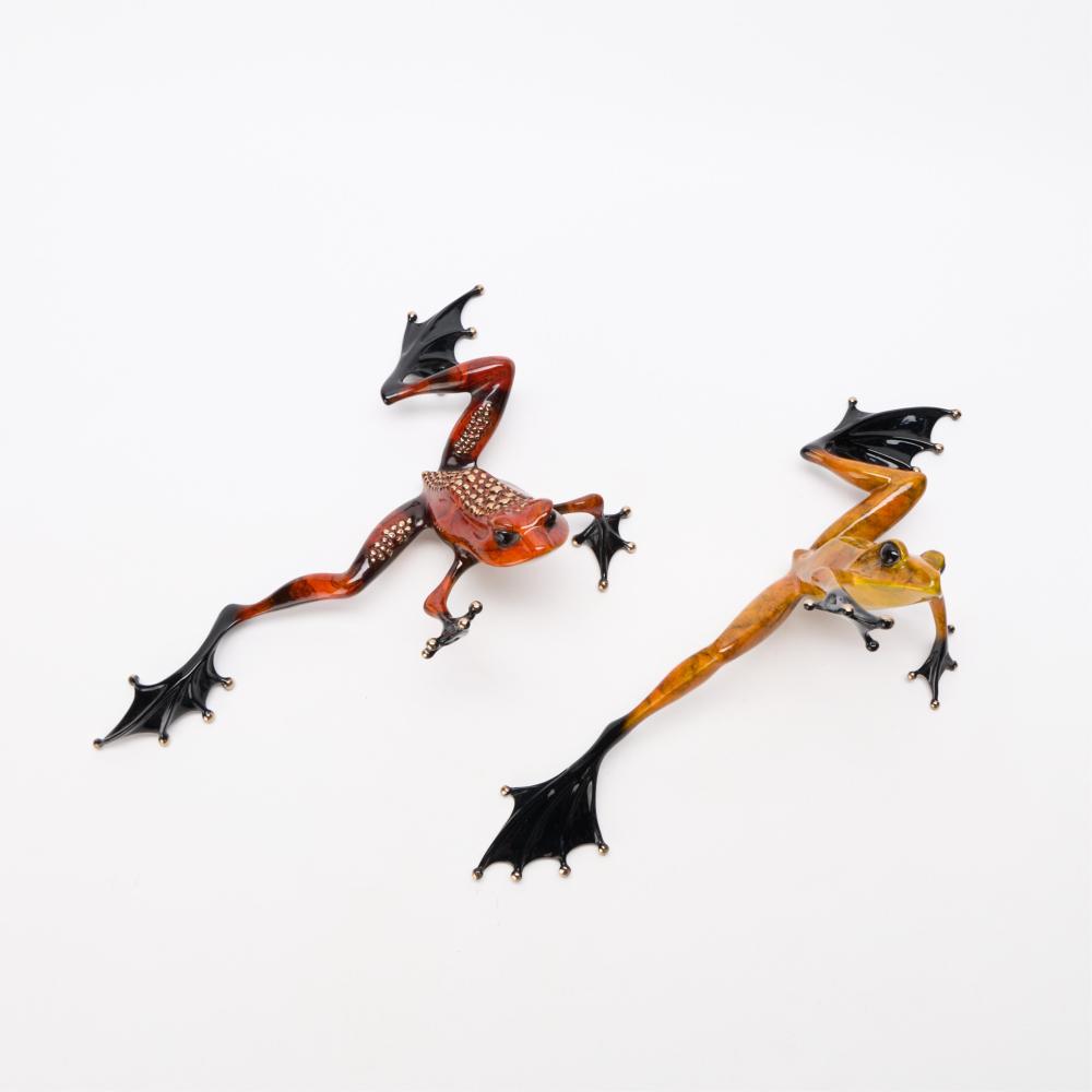Tim Cotterill comparable auction result: 2 tim cotterill frogman bronze sculptures