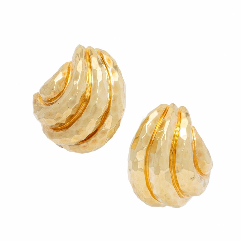 Henry Dunay comparable auction result: henry dunay hammered yellow gold earrings