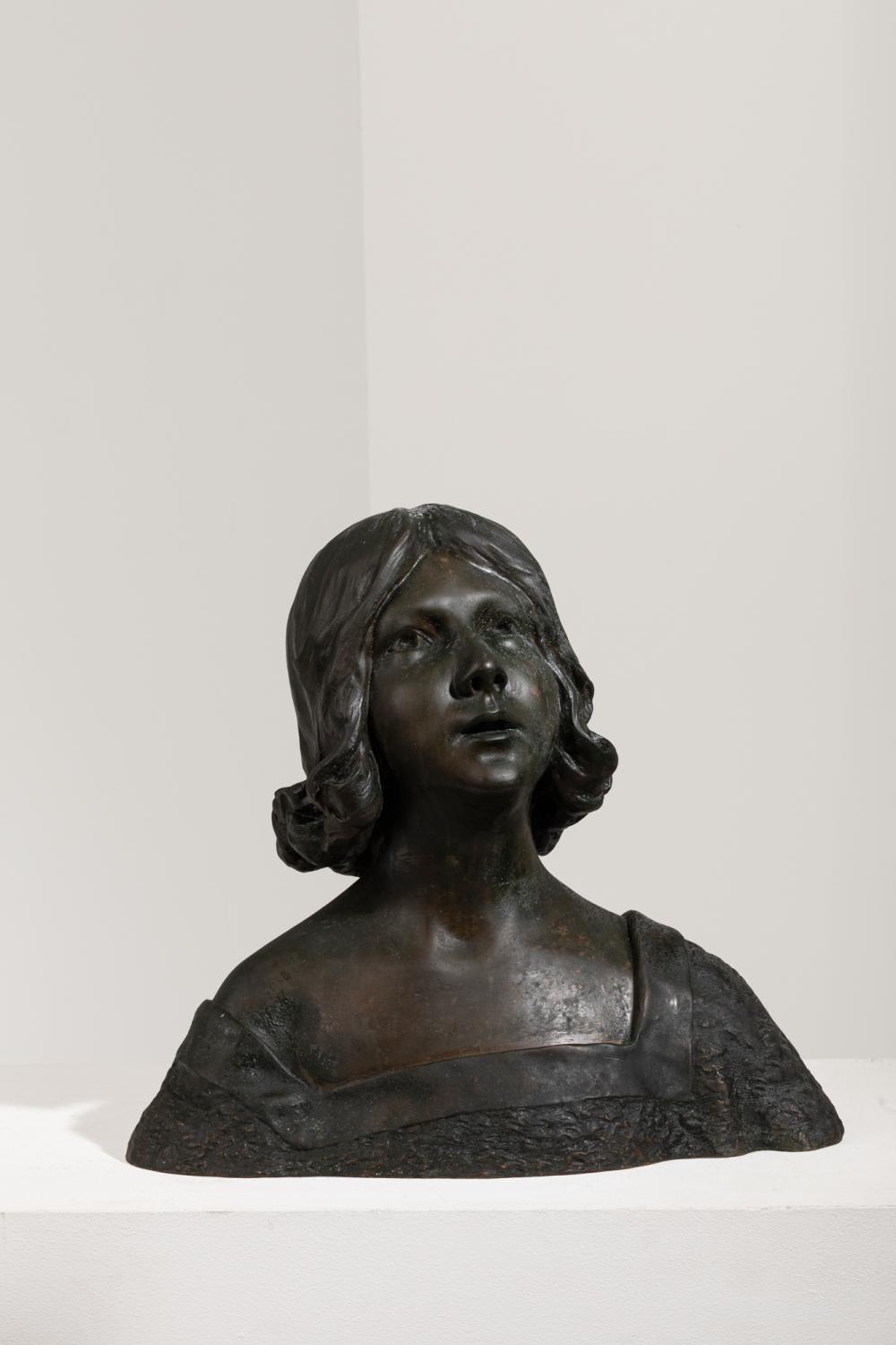 Léon Noël Delagrange comparable auction result: l on delagrange 1872 1910 buste de fillette sculpture en bronze patine noire