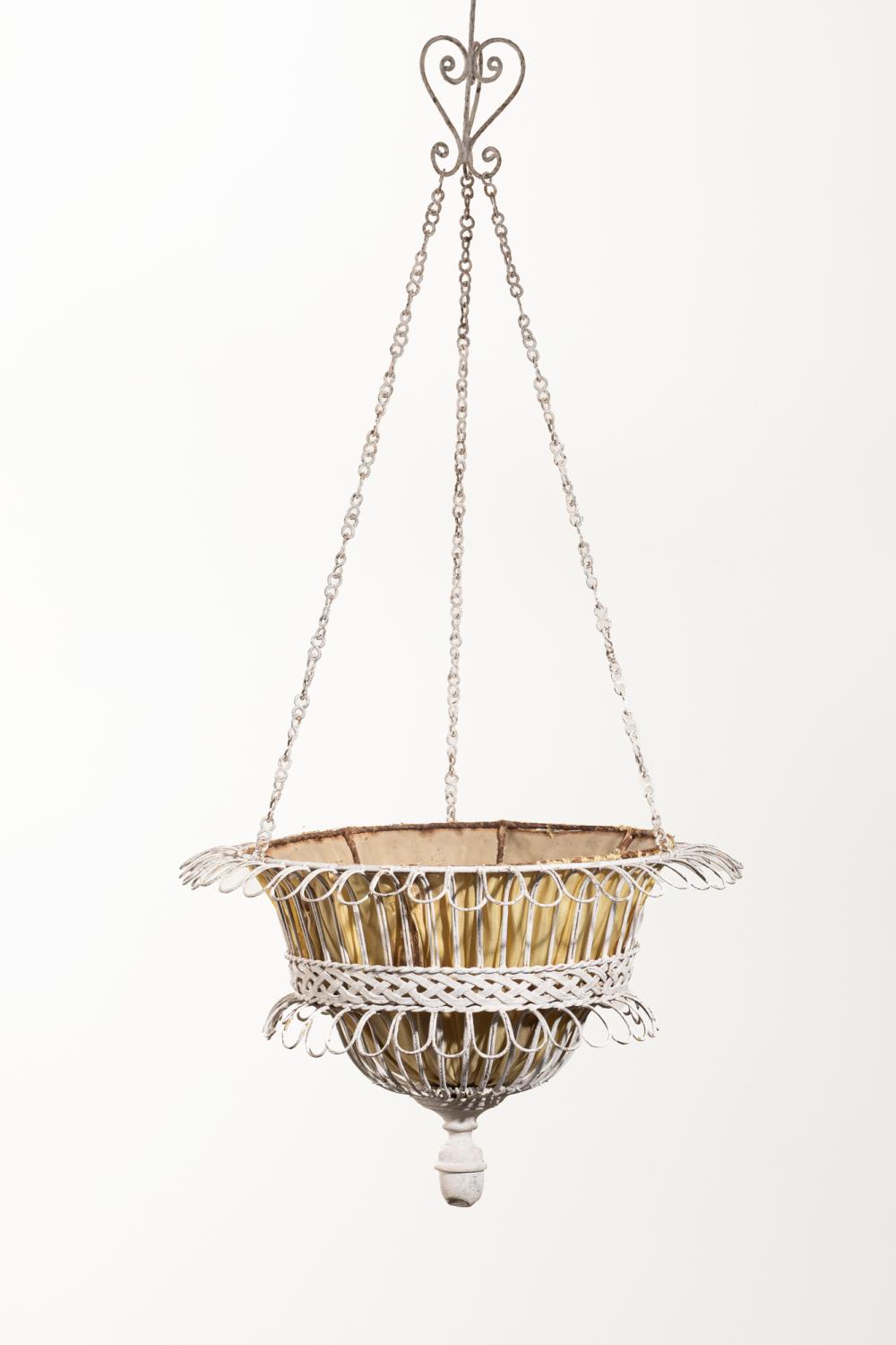 André Groult comparable auction result: andr groult attribu e suspension en m tal laqu blanc d cor d un panier ajour