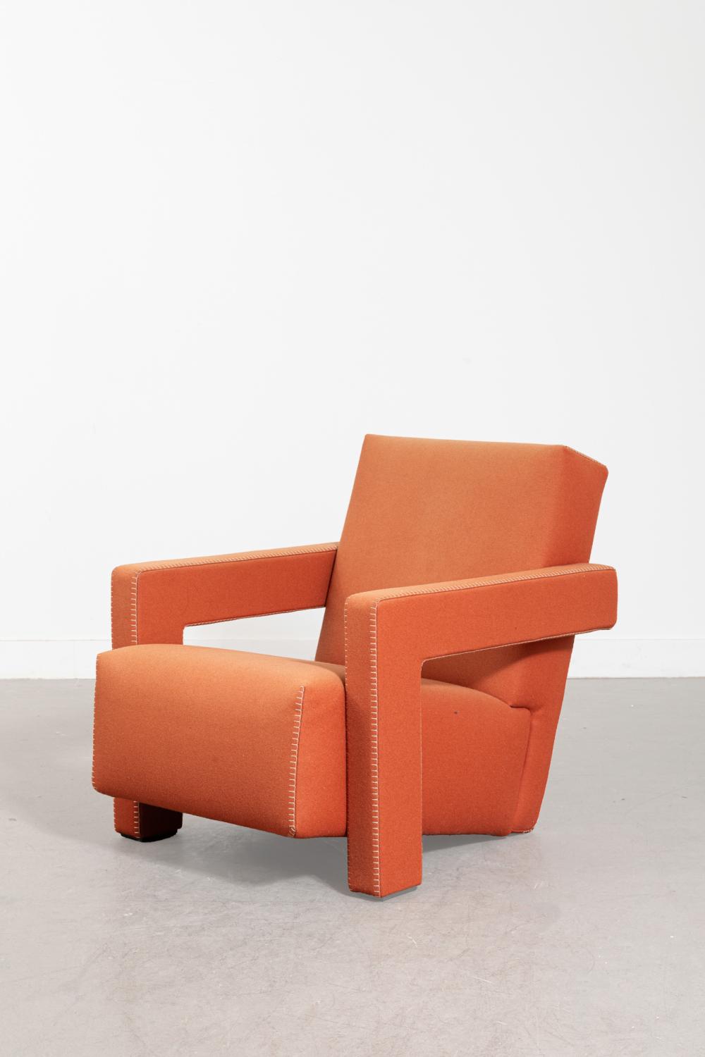 Gerrit Rietveld comparable auction result: gerrit rietveld d apr s fauteuil mod le utrech en bois et mousse recouvert de tissu orange