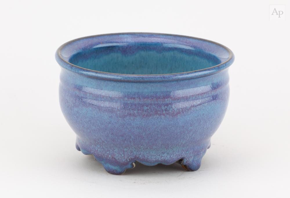Charles (1882) Vyse comparable auction result: charles vyse 1882 1971 a stoneware footed bowl covered in chun and mottled lavender glaze incised signature diameter 14cm