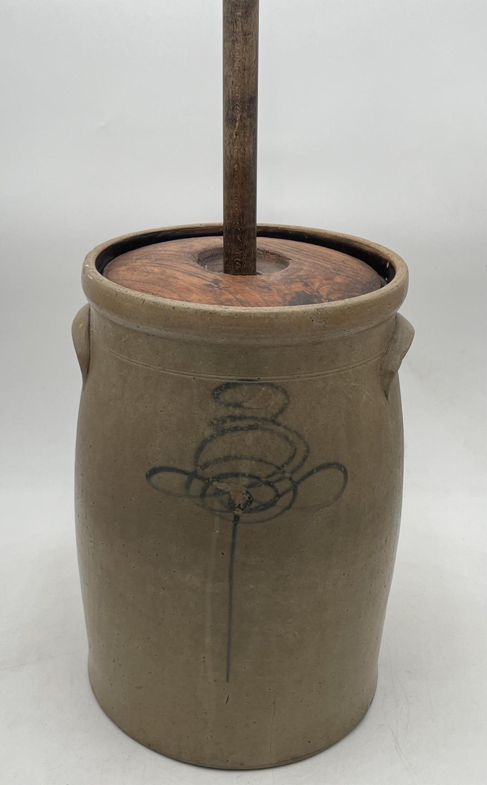 Blue Decorated 3 Gallon "Bee Sting" Salt Glazed Stoneware Butter Churn with Dasher, Late 19th to Early 20th Century, 1895-1906 9 1/2" x 14" Tall sold by Asselmeier May Auctions, lot 105 — auction record photograph